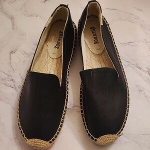 Soludos Men's Black Slip-On Loafers